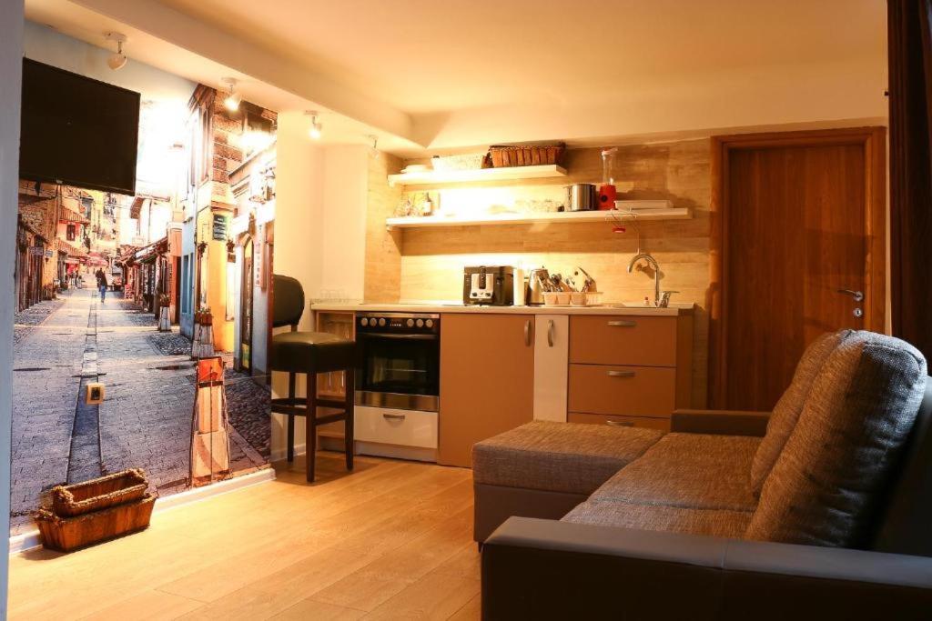 Old Corner Apartman *